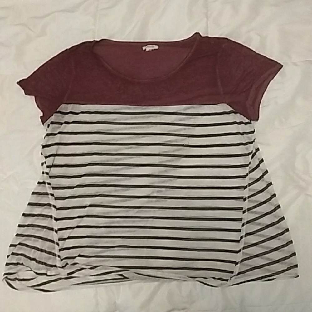 Tee shirt